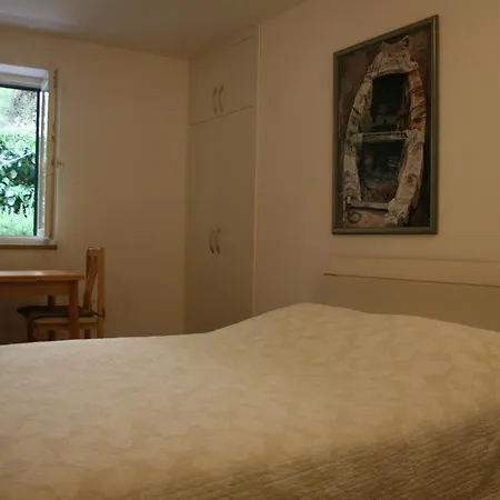 Mrduljas Apartment *